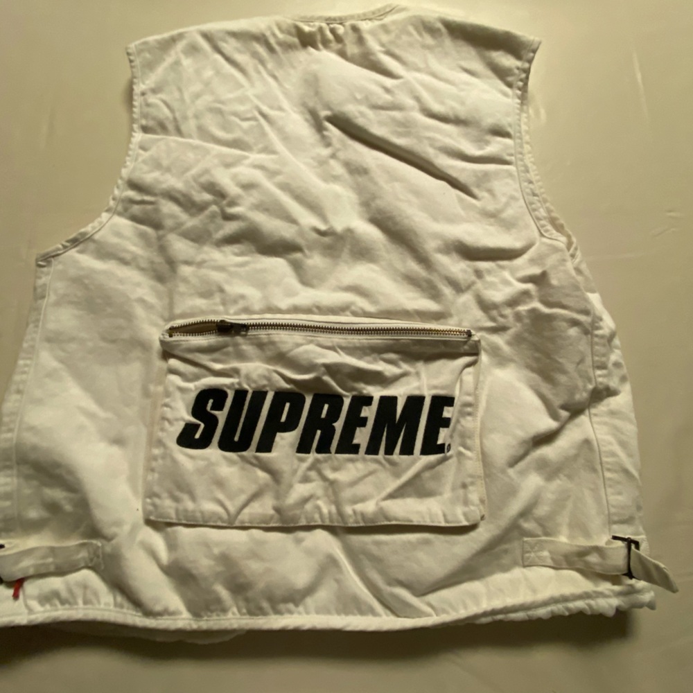 Men Size L Supreme Vest
